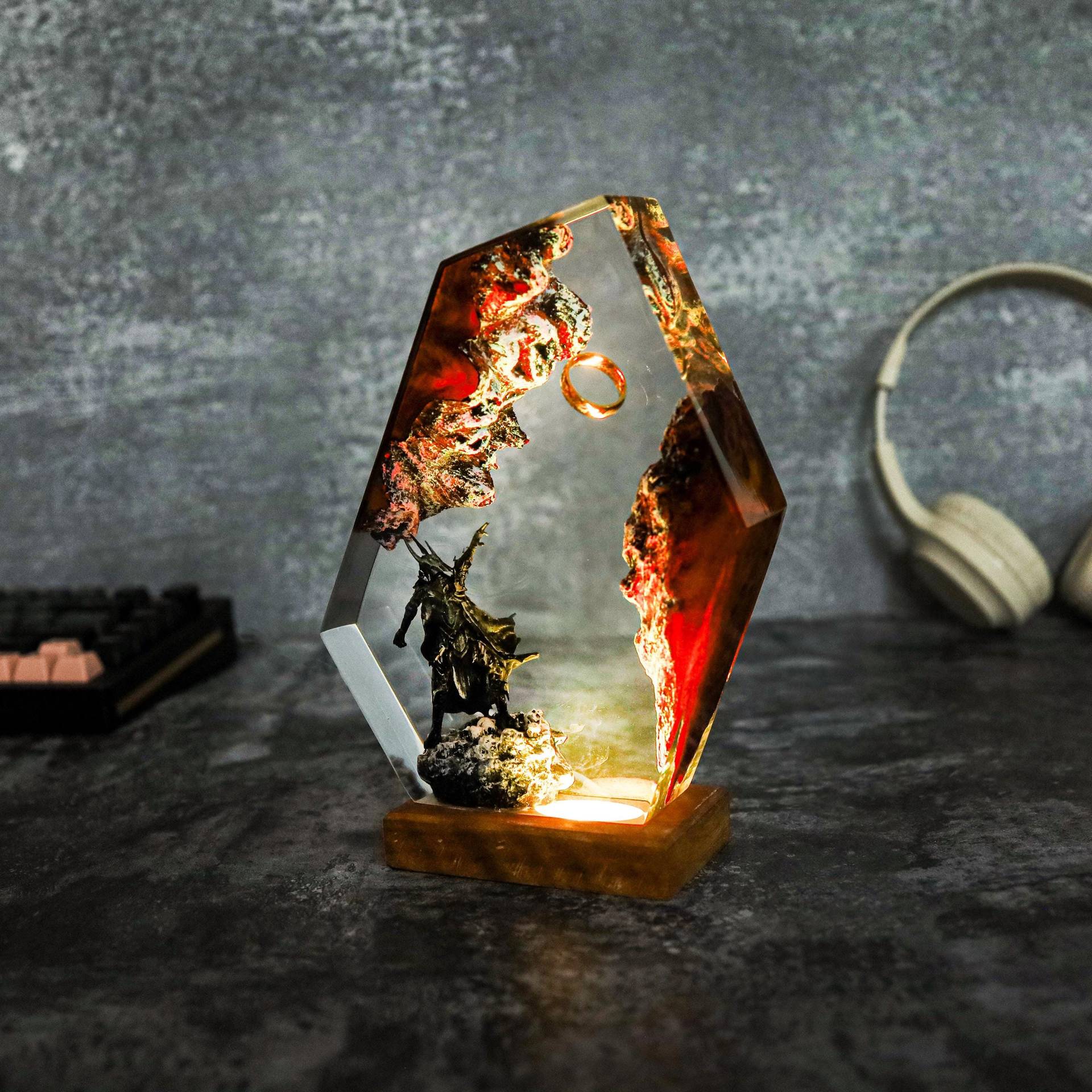 Lighting Decoration For Wedding - Movie Scence Figure Table Resin Lamp